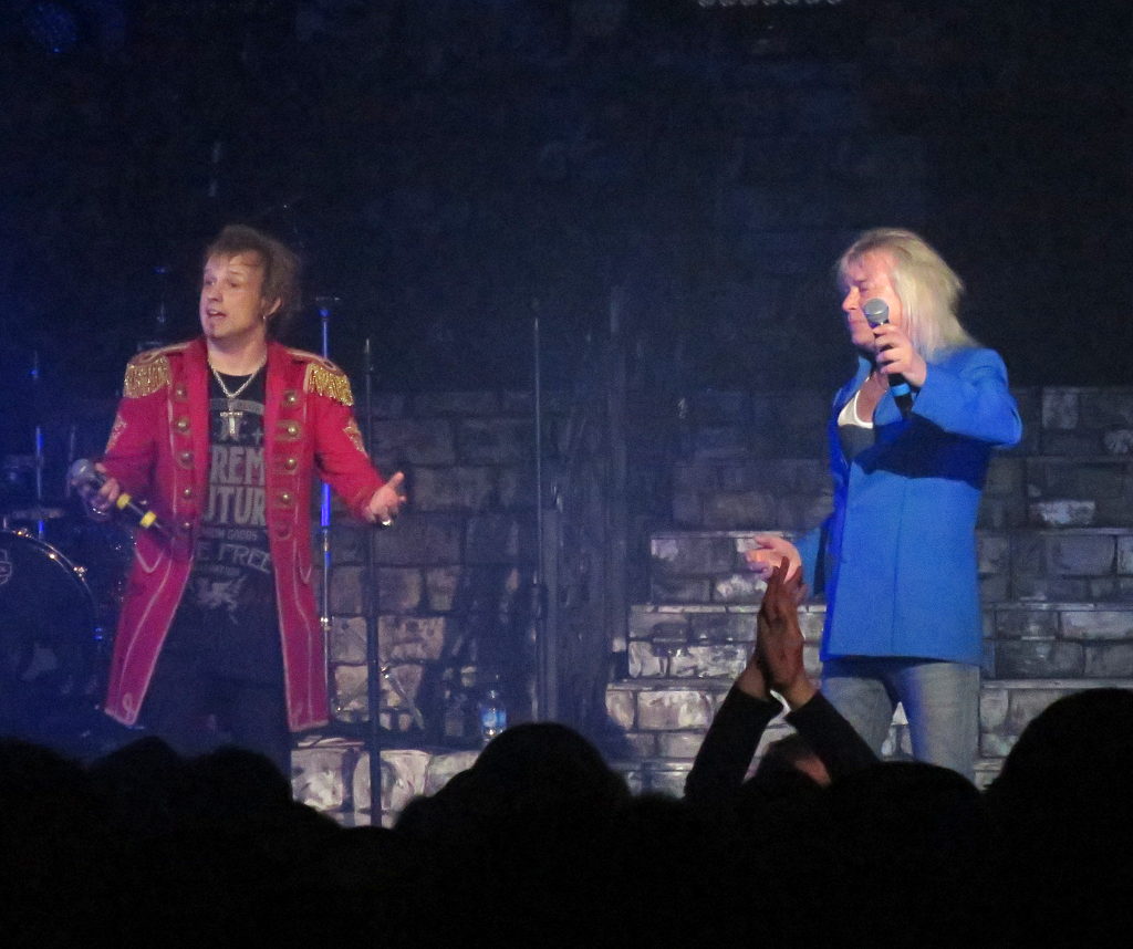 Image: 160308--avantasia/web/av04.jpg