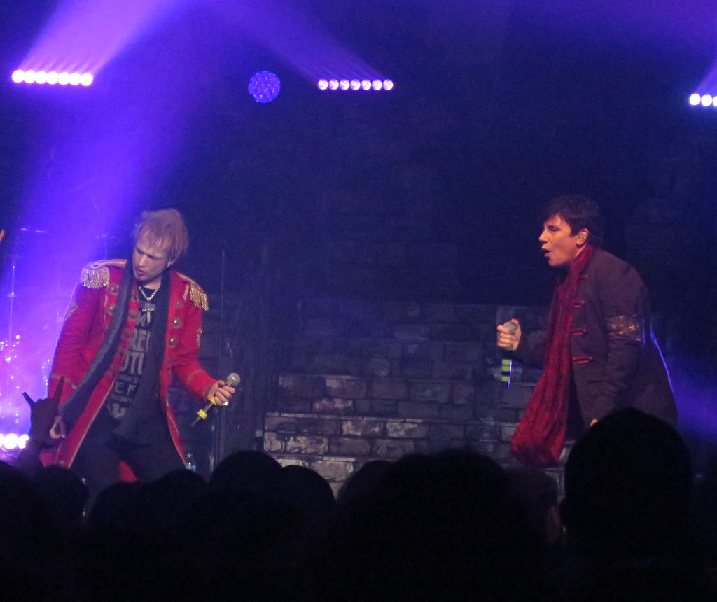 Image: 160308--avantasia/web/av08.jpg