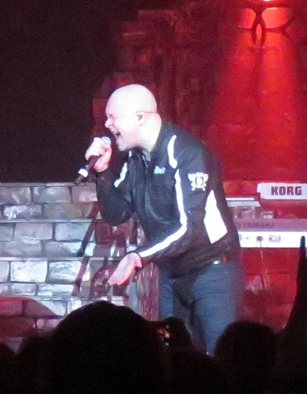 Image: 160308--avantasia/web/av12.jpg