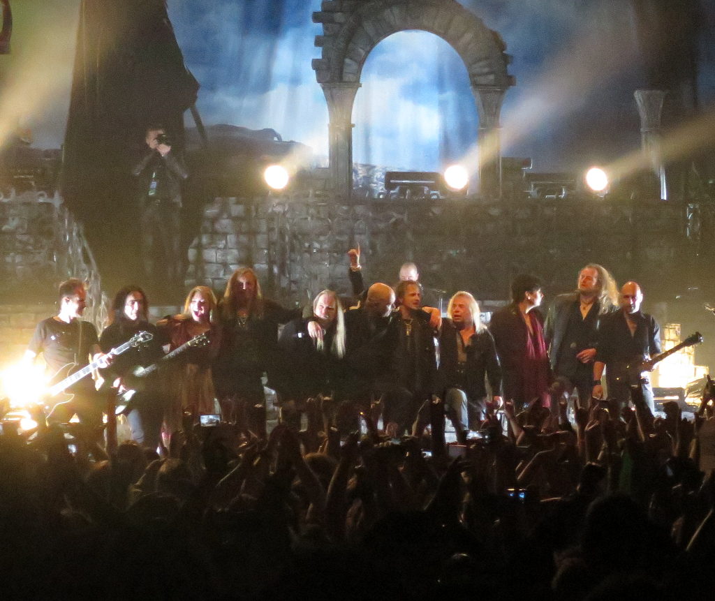 Image: 160308--avantasia/web/av15.jpg