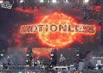 motionless1
