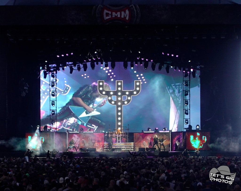 Photo: img/priest12.jpg