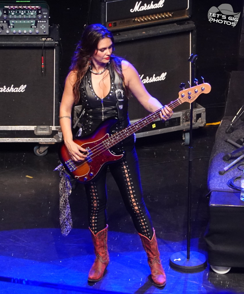 Photo: img/vixen17.jpg