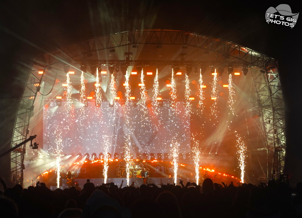 Photo: img/gojira6.jpg