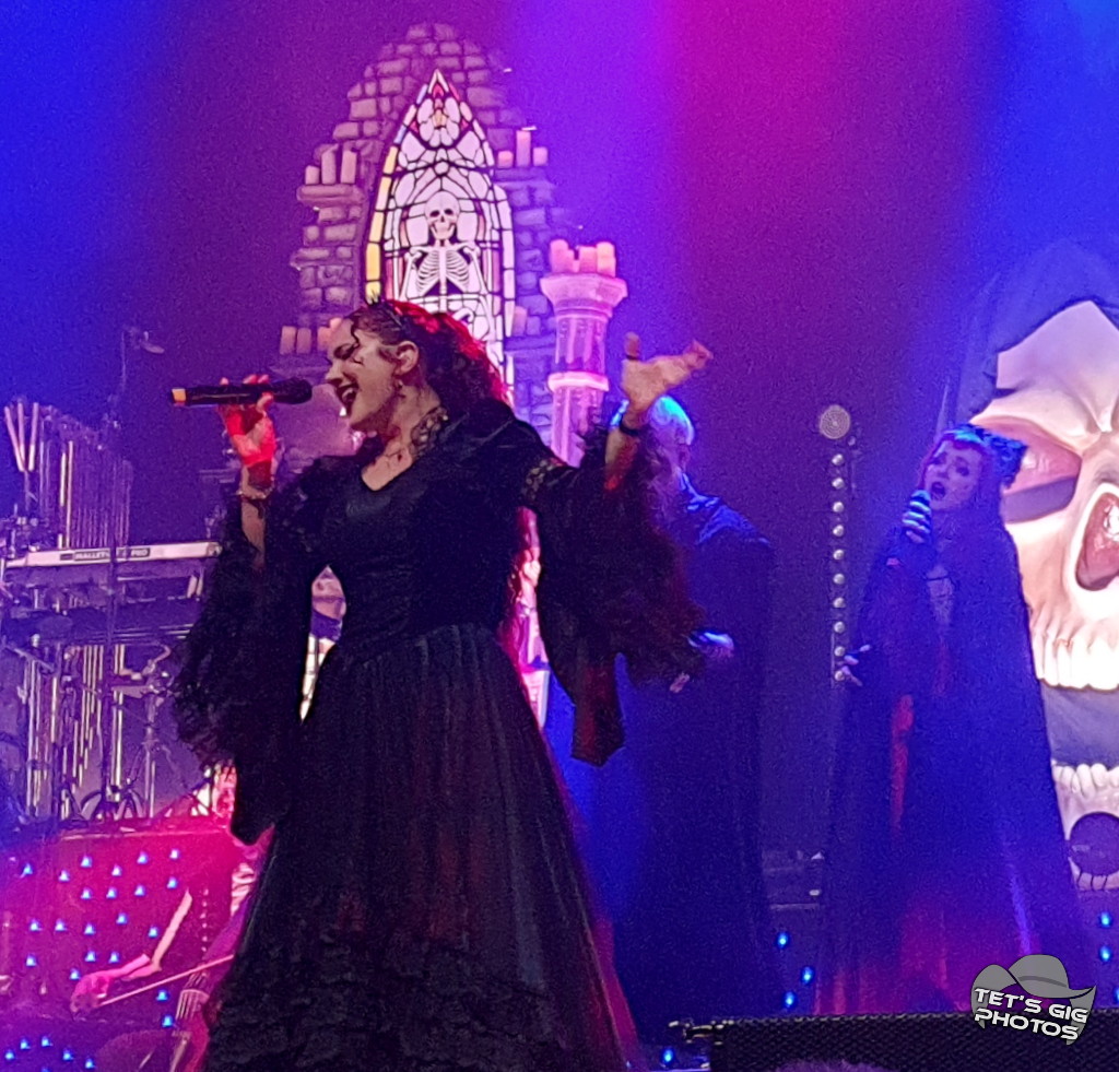 Photo: img/orch3.jpg