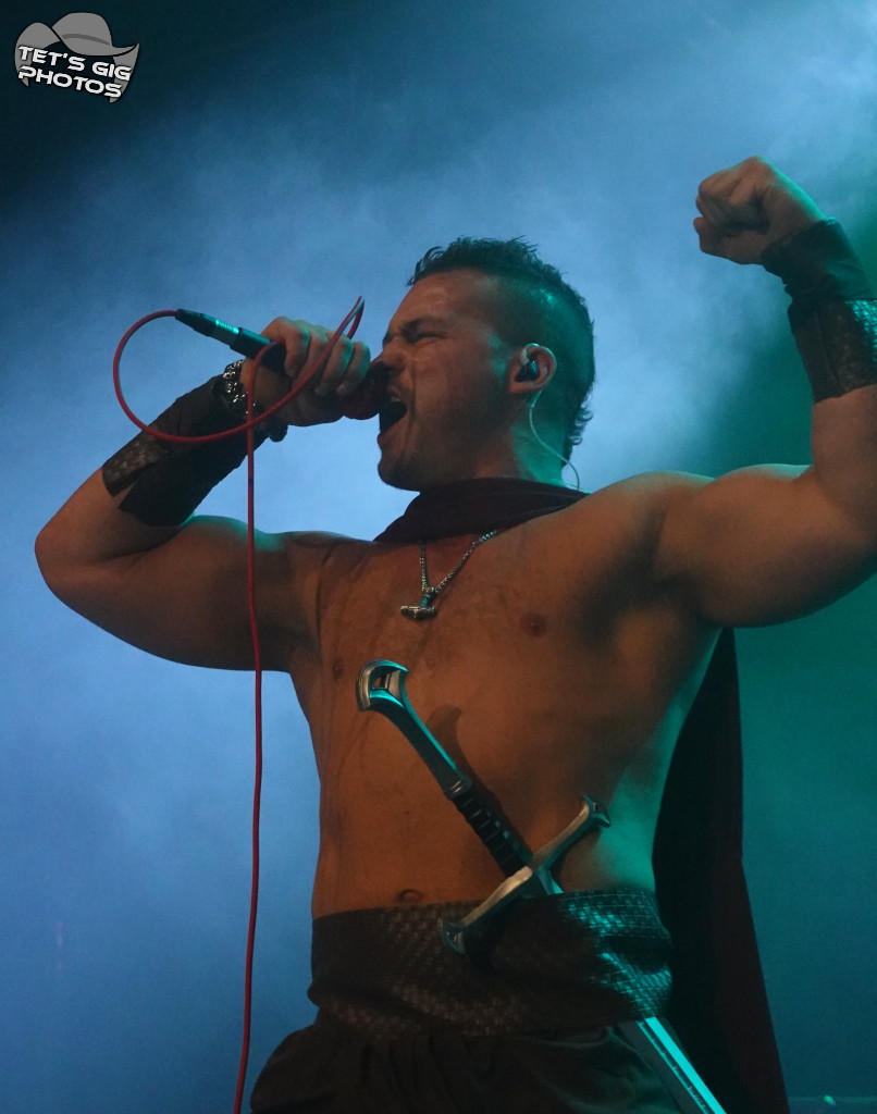 Photo: img/heroes01.jpg