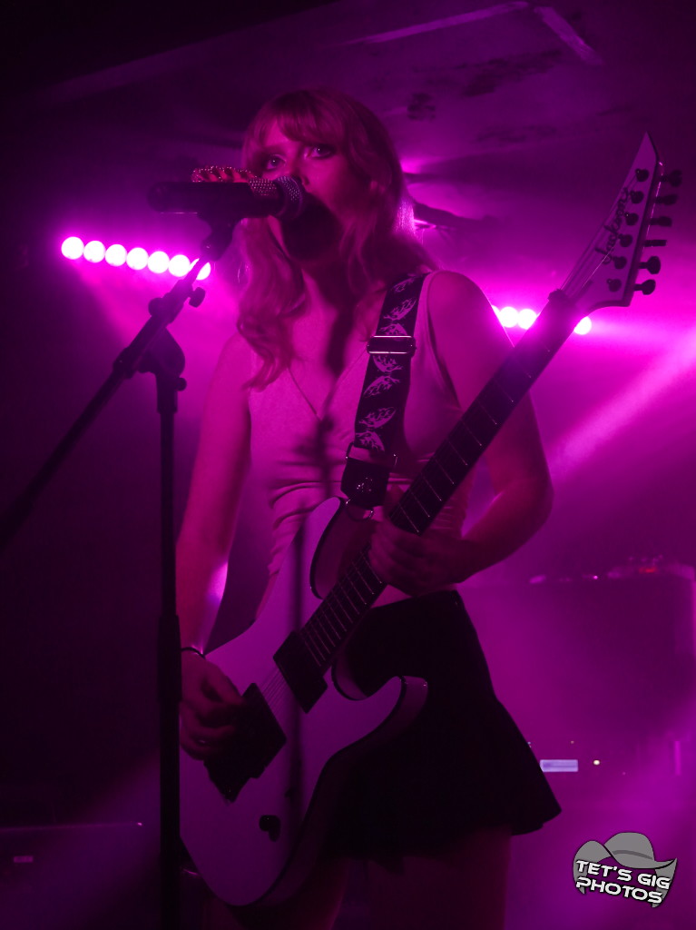 Photo: img/eville09.jpg